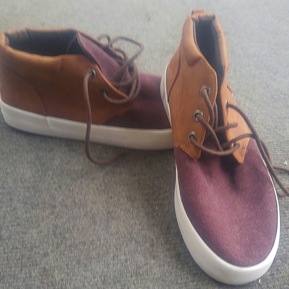 Old Navy Youth Shoes